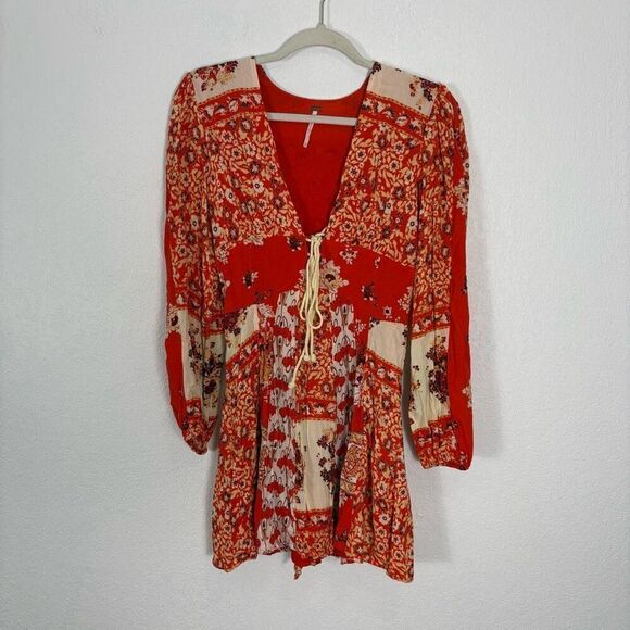 Free People Mixing It Up Plunge Neck Red & Cream Patterned Long Sleeve MIni Dres - Picture 2 of 11